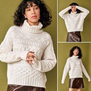 Gigi Knitwear Cable Knit Turtleneck Sweater in Ivory (size M)